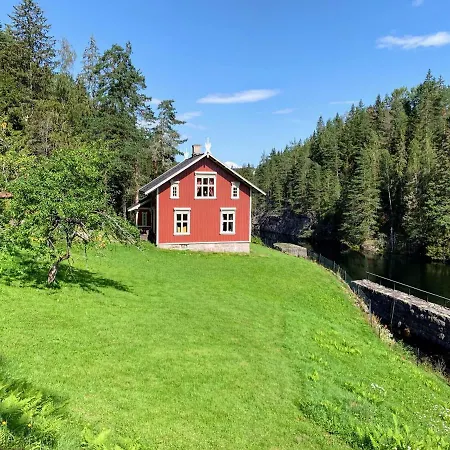 Vrangfoss Slusevokterbolig Gæstehus